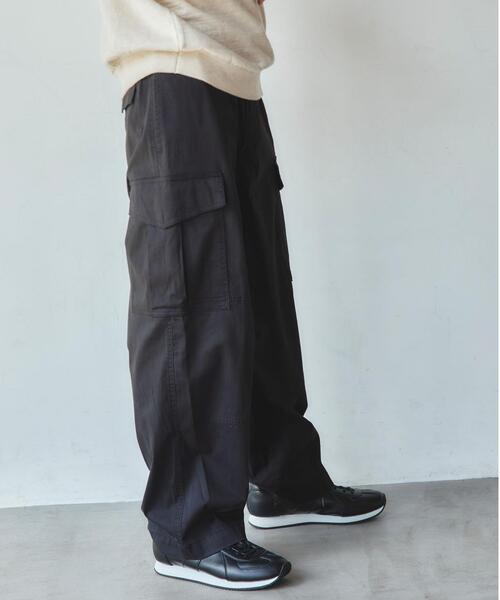 green label relaxing（グリーンレーベルリラクシング）の「OLT＜green label relaxing＞ブロークン イージー 6ポケット カーゴパンツ（カーゴパンツ・メンズ・オリーブ/ブラック・X-LARGE/MEDIUM/SMALL/LARGE）」の2枚目の写真