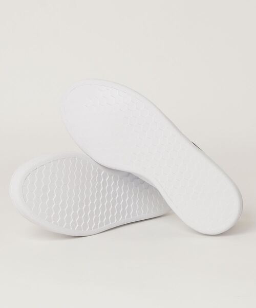 adidas(アディダス)の「adidas 4021579531 スニーカー(スニーカー・メンズ・ホワイト×ネイビー・27.5cm/23.0cm/26.5cm/25.5cm/28.0cm/24.0cm/23.5cm/26.0cm/25.0cm/24.5cm/27.0cm)」の2枚目の写真