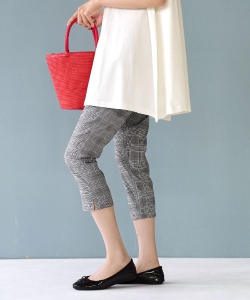 zootie（ズーティー）の「エアパンツ［クロップド］（その他パンツ・レディース・ホワイト系その他/ダークベージュ/ブラック×ホワイト/ブラック/ブルー系その他/ライトベージュ/ネイビー/インディゴブルー/ブラック系その他/ケミカルウォッシュ/ブルー系その他2/チャコール/グレー系その他/オリーブ/ミント/ライトイエロー/グレー系その他2/ブラック×グリーン/アイボリー/キャメル/ブラウン/ライトグリーン・L/3L/S/LL/M）」の9枚目の写真