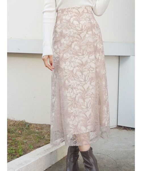 MERCURYDUO（マーキュリーデュオ）の「メロンチュールエンブロイダリースカート（スカート・レディース・アイボリー/ベビーピンク/ネイビー・SMALL/MEDIUM）」の3枚目の写真