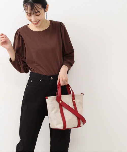 NATURAL BEAUTY BASIC（ナチュラルビューティーベーシック）の「イレギュラーショルダー２ＷＡＹトート（トートバッグ・レディース・ベージュ系その他2/レッド/ブラック・ﾌﾘ-）」の20枚目の写真