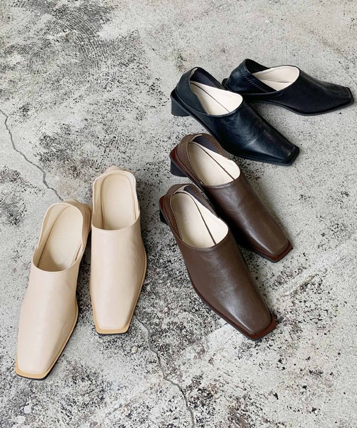 LIAN(リアン)の「スクエアトゥブーティ(パンプス・レディース・アイボリー/ダークブラウン/ブラック・MEDIUM/LARGE/SMALL)」の3枚目の写真