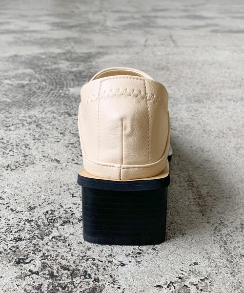 LIAN(リアン)の「スクエアトゥブーティ(パンプス・レディース・アイボリー/ダークブラウン/ブラック・MEDIUM/LARGE/SMALL)」の13枚目の写真