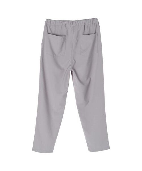 koe(コエ)の「ポリトロテーパードパンツ*(スラックス・レディース・ブラック/ライトグレー/ライトベージュ・M/S/L)」の20枚目の写真