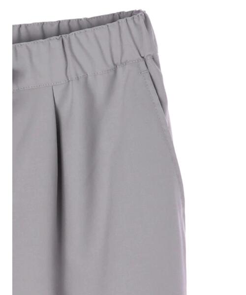 koe(コエ)の「ポリトロテーパードパンツ*(スラックス・レディース・ブラック/ライトグレー/ライトベージュ・M/S/L)」の22枚目の写真