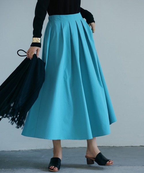 SAISON DE PAPILLON(セゾンドパピヨン)の「タックフレアスカート(スカート・レディース・ホワイト/ベージュ/ブルー/ブラック/パープル・L/S/M/XL)」の4枚目の写真