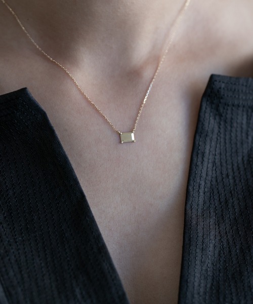 PAS TIERRA（パティエラ）の「-Ray- K10バゲットネックレス（ネックレス・レディース・イエローゴールド・FREE）」の3枚目の写真