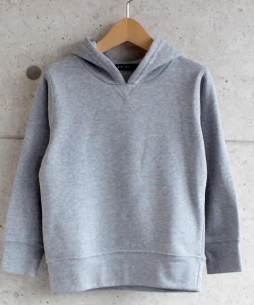 THE CASUAL(カジュアル)の「ガゼット付き無地プルオーバーパーカー キッズ(パーカー・キッズ・チャコール/パープル/ミント/モカ/ベージュ/ネイビー/ブラック/ブラウン/杢グレー/オートミール・110cm/130cm/120cm/140cm/160cm/150cm)」の3枚目の写真