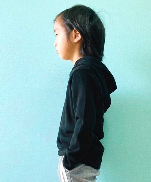 THE CASUAL(カジュアル)の「ガゼット付き無地プルオーバーパーカー キッズ(パーカー・キッズ・チャコール/パープル/ミント/モカ/ベージュ/ネイビー/ブラック/ブラウン/杢グレー/オートミール・110cm/130cm/120cm/140cm/160cm/150cm)」の17枚目の写真