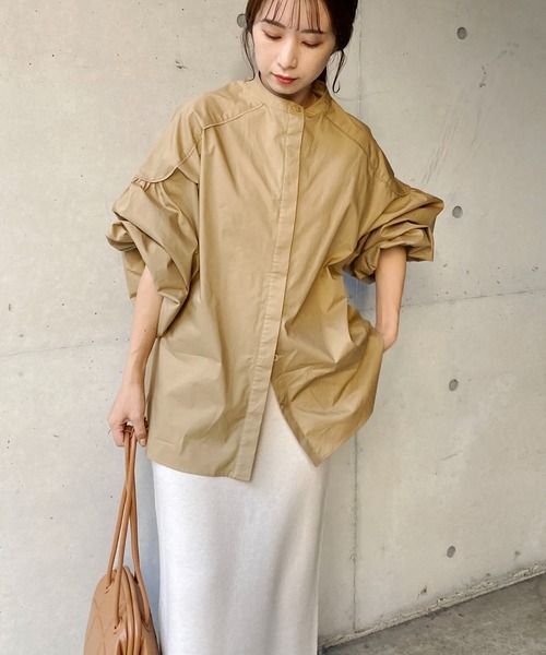 CAPRICIEUX LE'MAGE（カプリシューレマージュ）の「肩パイピングシャツ（シャツ/ブラウス・レディース・ホワイト/ベージュ・FREE）」の13枚目の写真