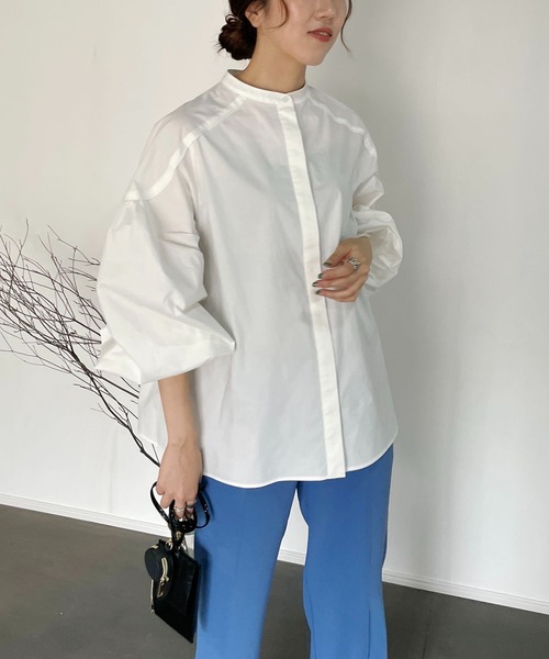 CAPRICIEUX LE'MAGE（カプリシューレマージュ）の「肩パイピングシャツ（シャツ/ブラウス・レディース・ホワイト/ベージュ・FREE）」の21枚目の写真