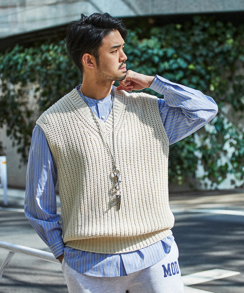 SLOANE（スローン）の「【SLOANE / スローン】別注 Vネック ニットベスト（ベスト・メンズ・オレンジ/ブラック/ナチュラル/グリーン・FREE）」の21枚目の写真