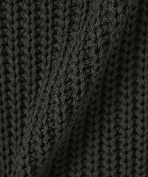 SLOANE（スローン）の「【SLOANE / スローン】別注 Vネック ニットベスト（ベスト・メンズ・オレンジ/ブラック/ナチュラル/グリーン・FREE）」の7枚目の写真