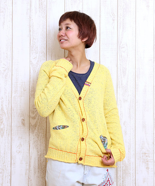 チチカカ（チチカカ）の「スラブチロリーカーディガン（カーディガン/ボレロ・レディース・グレー/ブラック/イエロー/グリーン・MEDIUM/LARGE）」の4枚目の写真