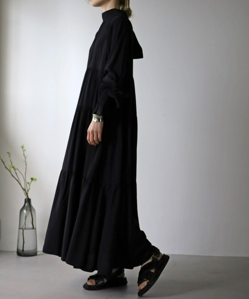 UNFIELD(アンフィールド)の「【UNFIELD】2WAYリボンティアードワンピース(ワンピース・レディース・ブラック/ベージュ・FREE)」の8枚目の写真