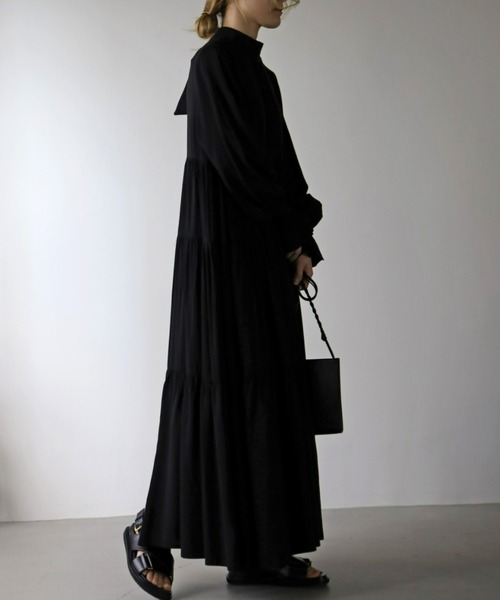 UNFIELD(アンフィールド)の「【UNFIELD】2WAYリボンティアードワンピース(ワンピース・レディース・ブラック/ベージュ・FREE)」の7枚目の写真