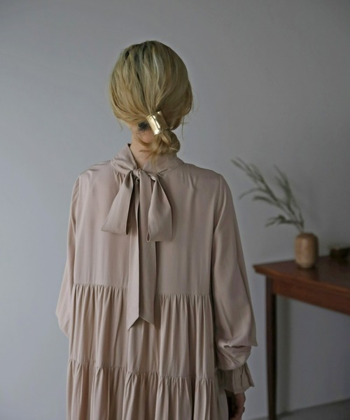 UNFIELD(アンフィールド)の「【UNFIELD】2WAYリボンティアードワンピース(ワンピース・レディース・ブラック/ベージュ・FREE)」の22枚目の写真