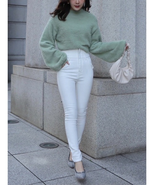 MIIA（ミーア）の「ハイウエストスキニーパンツ（デニムパンツ・レディース・ブラック/オフホワイト/インディゴブルー・FREE）」の18枚目の写真