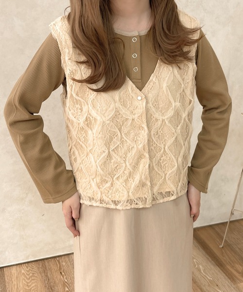 apres jour clair(アプレジュールクレア)の「【apresjour clair】レースベスト(ベスト・レディース・ベージュ/アイボリー・X-LARGE/フリー)」の9枚目の写真
