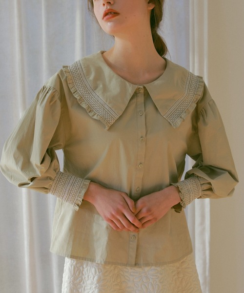idem（イデム）の「shirring collar blouse/シャーリングカラーコットンブラウス（シャツ/ブラウス・レディース・オフホワイト/ミント・FREE）」の7枚目の写真