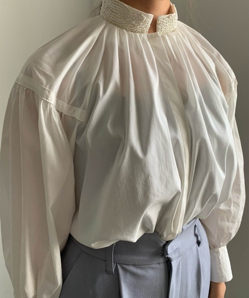 Ameri(アメリ)の「BEADS STAND COLLAR BLOUSE(シャツ/ブラウス・レディース・ホワイト/ピンク/ブルー・FREE)」の6枚目の写真