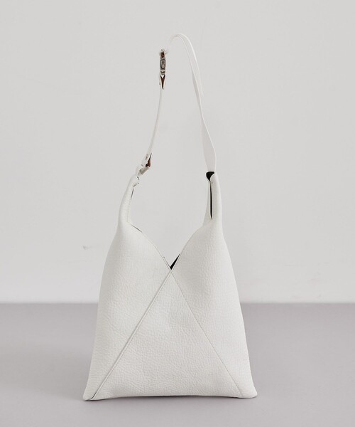 CITY TOKYO(シティトウキョウ)の「M TRIANLE TOTE S(トートバッグ・メンズ・ホワイト/ブラック/グリーン・FREE)」の1枚目の写真