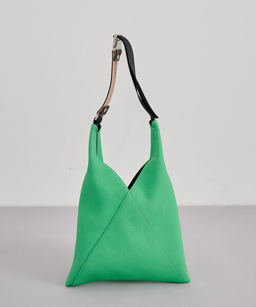 CITY TOKYO(シティトウキョウ)の「M TRIANLE TOTE S(トートバッグ・メンズ・ホワイト/ブラック/グリーン・FREE)」の3枚目の写真