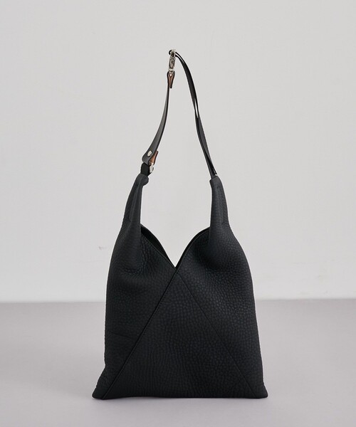 CITY TOKYO(シティトウキョウ)の「M TRIANLE TOTE S(トートバッグ・メンズ・ホワイト/ブラック/グリーン・FREE)」の2枚目の写真
