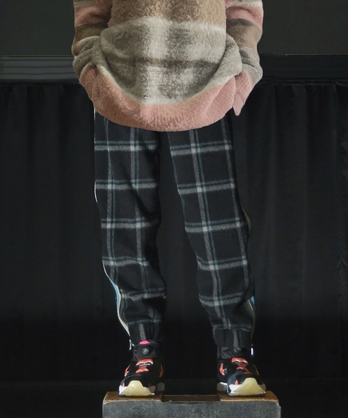 STORAMA（ストラマ）の「Wool check line pants（その他パンツ・メンズ・ブラック/グレー・S/M）」の2枚目の写真