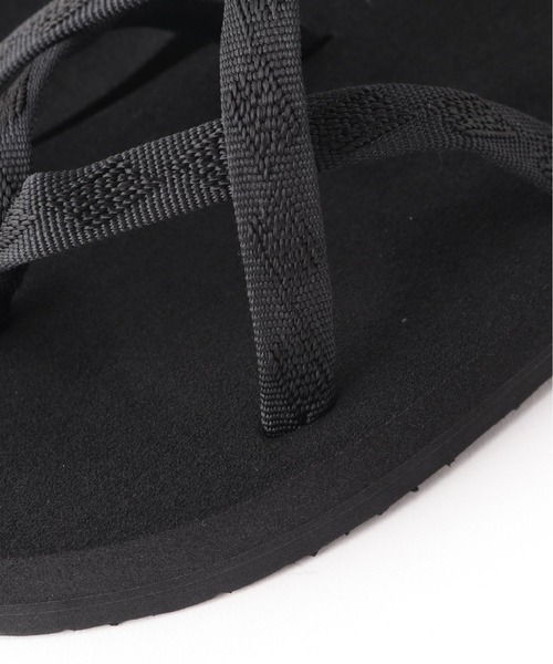 Teva(テバ)の「【TEVA/テバ】OLOWAHU(サンダル・レディース・ブラック/イエロー・23cm/24cm/25cm)」の20枚目の写真