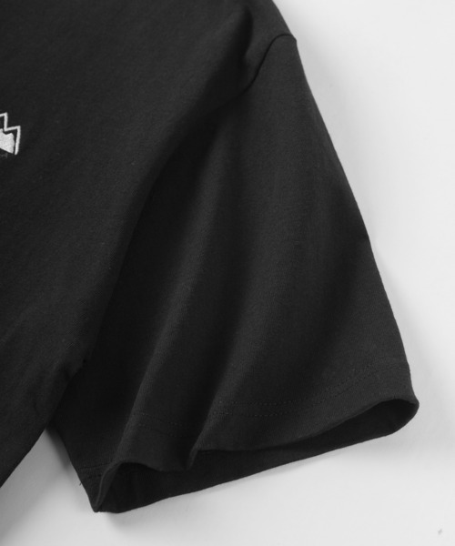 FIRST DOWN(ファーストダウン)の「【FIRST DOWN/ファーストダウン】ビッグシルエット ワンポイント ブランドロゴ刺繍 半袖Tシャツ(Tシャツ/カットソー・メンズ・ホワイト/ブラック・M/L/XL)」の10枚目の写真