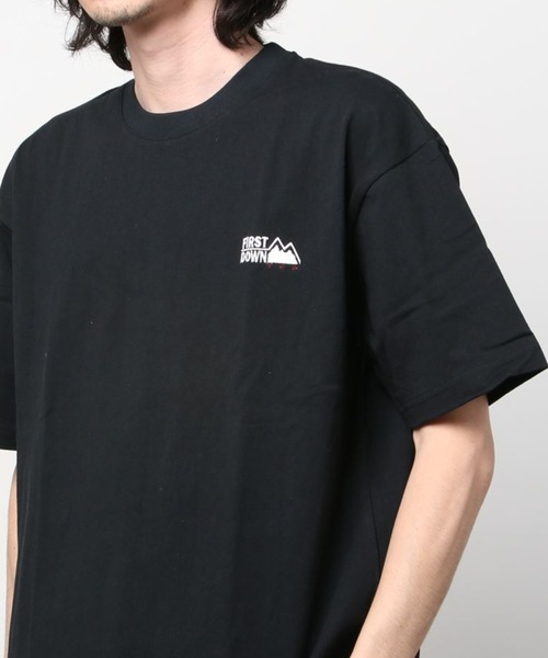 FIRST DOWN(ファーストダウン)の「【FIRST DOWN/ファーストダウン】ビッグシルエット ワンポイント ブランドロゴ刺繍 半袖Tシャツ(Tシャツ/カットソー・メンズ・ホワイト/ブラック・M/L/XL)」の12枚目の写真