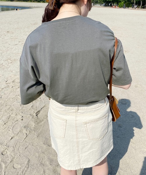 PairPair（ペアペア）の「holiday刺繍Tシャツ(ユニセックス)（Tシャツ/カットソー・メンズ・オフホワイト/グリーン/ホワイト系その他/ブラック系その他/グリーン系その他/スミクロ・フリー）」の9枚目の写真