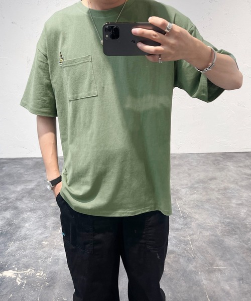 PairPair（ペアペア）の「holiday刺繍Tシャツ(ユニセックス)（Tシャツ/カットソー・メンズ・オフホワイト/グリーン/ホワイト系その他/ブラック系その他/グリーン系その他/スミクロ・フリー）」の11枚目の写真