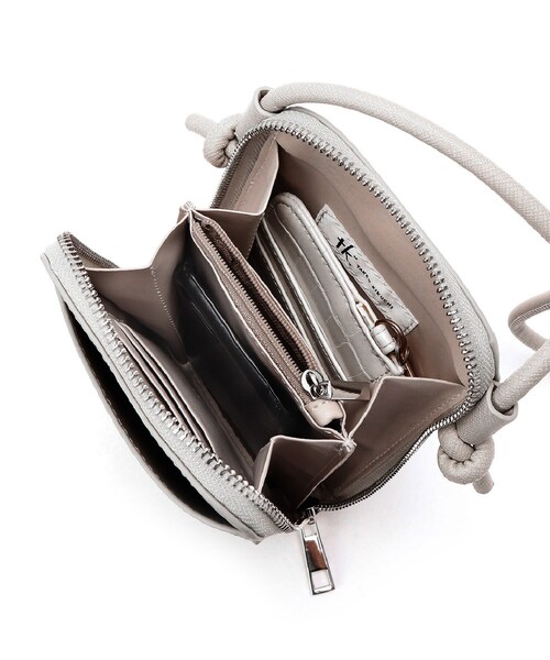 tk.TAKEO KIKUCHI（ティーケータケオキクチ）の「◆縦型スマホポーチ（ショルダーバッグ・メンズ・ブラック/ベージュ系/ブラック系/オレンジ/グリーン系その他2/ブラウン系4/ブラック系3・00）」の18枚目の写真