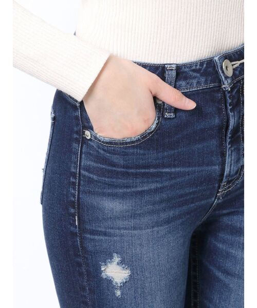 GYDA(ジェイダ)の「ミドルウエスト SIDE RIPPED スキニーデニムパンツ(デニムパンツ・レディース・インディゴブルー/ブルー・SMALL/MEDIUM/X-SMALL)」の22枚目の写真