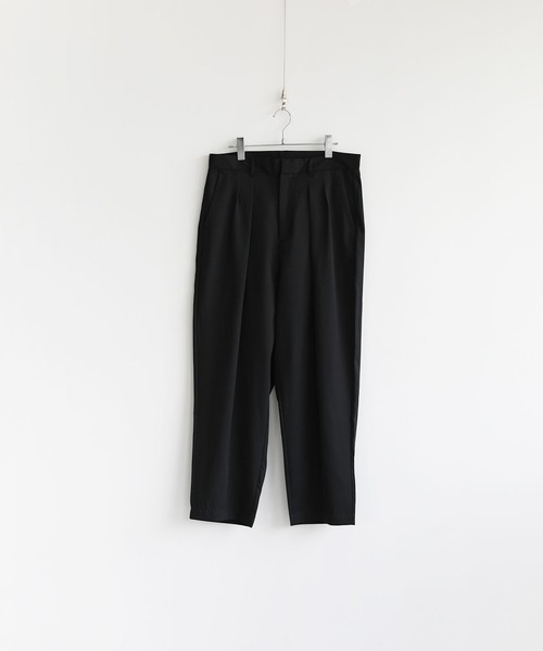 LILL（リル）の「ディープツータックワイドテーパードパンツ（その他パンツ・メンズ・チャコールグレー/ブラック/オフホワイト・S/M/L/XL）」の12枚目の写真