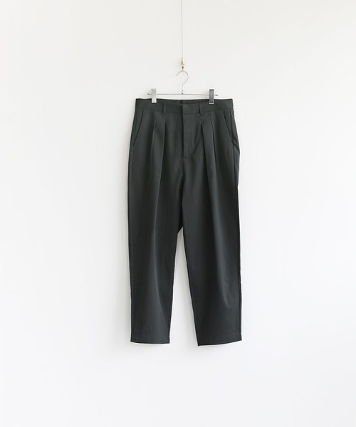 LILL（リル）の「ディープツータックワイドテーパードパンツ（その他パンツ・メンズ・チャコールグレー/ブラック/オフホワイト・S/M/L/XL）」の13枚目の写真