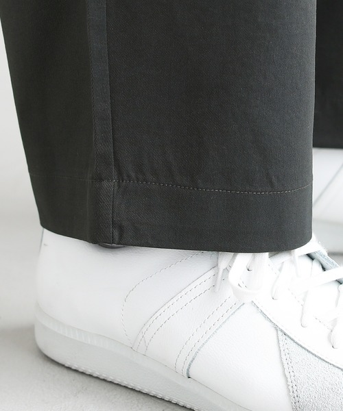 LILL（リル）の「ディープツータックワイドテーパードパンツ（その他パンツ・メンズ・チャコールグレー/ブラック/オフホワイト・S/M/L/XL）」の22枚目の写真