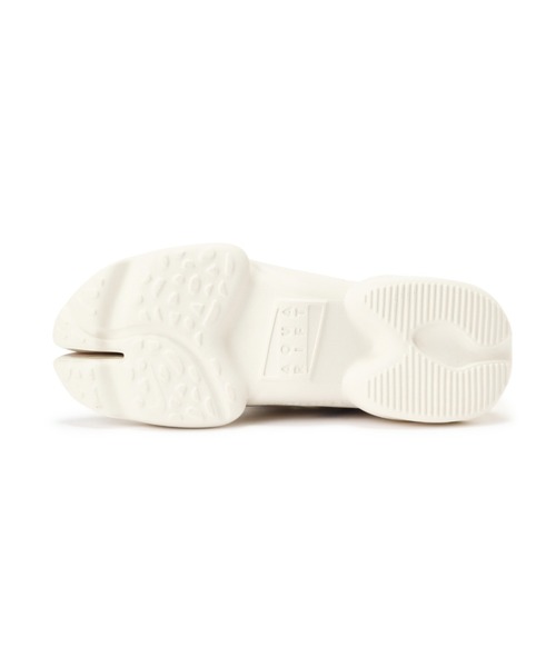 NIKE(ナイキ)の「(NIKE)ナイキ アクア リフト プレミアム シューズ(スニーカー・レディース・ベージュ・23/24.0/25.0)」の10枚目の写真