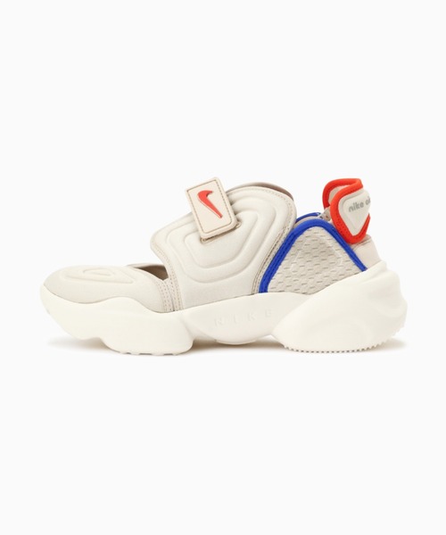 NIKE(ナイキ)の「(NIKE)ナイキ アクア リフト プレミアム シューズ(スニーカー・レディース・ベージュ・23/24.0/25.0)」の12枚目の写真