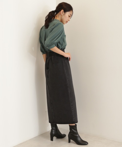 NATURAL BEAUTY BASIC（ナチュラルビューティーベーシック）の「フロントスリットデニムナロースカート（デニムスカート・レディース・ブラック/ネイビー・SMALL/MEDIUM）」の8枚目の写真