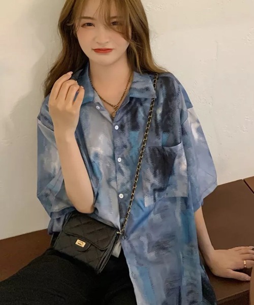 Auntie Rosa(アンティローザ)の「柄シャツ/マーブル(シャツ/ブラウス・レディース・ブラック/ブルー・LARGE)」の3枚目の写真