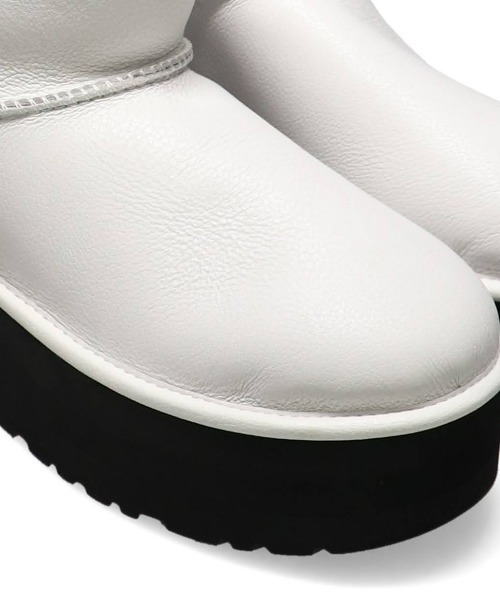 数回試着。UGG 厚底 クラシックミニ プラットフォーム(レザー)ホワイトUS8 UGG（アグ）の「UGG W CLASSIC MINI PLATFORM / アグ クラッシック