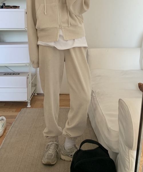 aimoha(アイモハ)の「スウェットパンツ(スウェットパンツ・レディース・グレー/オフホワイト/ブラック・SMALL/LARGE/MEDIUM)」の13枚目の写真