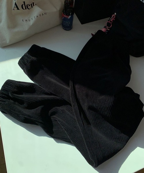 aimoha(アイモハ)の「スウェットパンツ(スウェットパンツ・レディース・グレー/オフホワイト/ブラック・SMALL/LARGE/MEDIUM)」の11枚目の写真