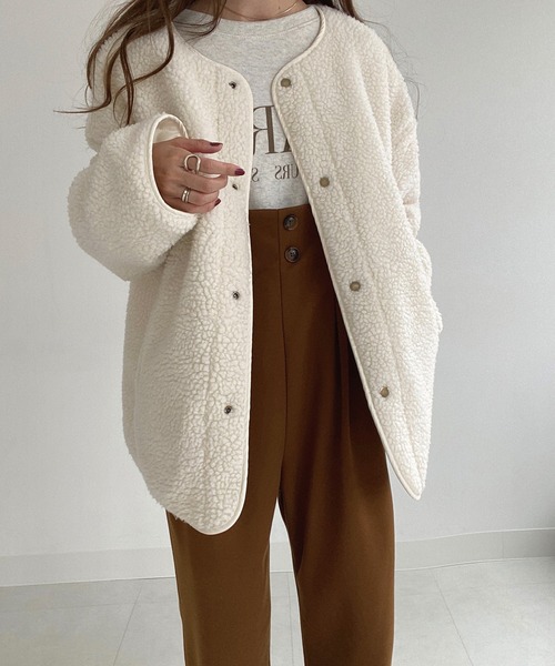 JUNOAH（ジュノア）の「タックサロペット（サロペット/オーバーオール・レディース・ブラック/モカ/グレイッシュベージュ/キャメル/ブラウン/ライトグレー/チャコール・MEDIUM/LARGE/X-LARGE/SMALL）」の14枚目の写真