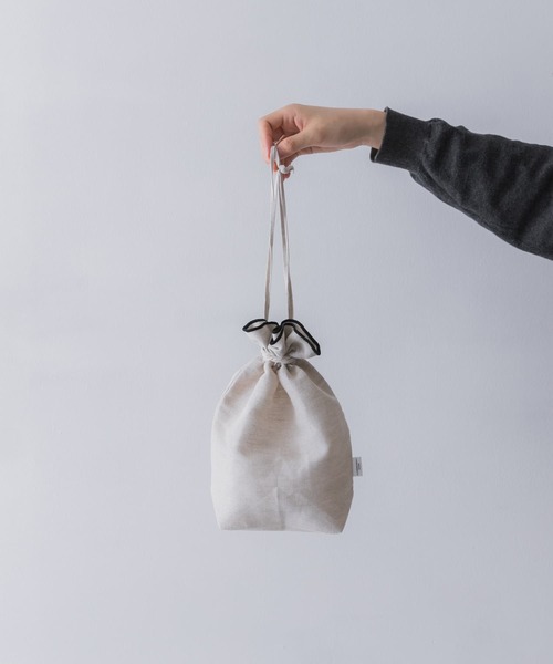 URBAN RESEARCH DOORS（アーバンリサーチドアーズ）の「DOORS LIVING PRODUCTS　コットンリネンライン巾着M（ポーチ・レディース・ブラック・MEDIUM）」の13枚目の写真