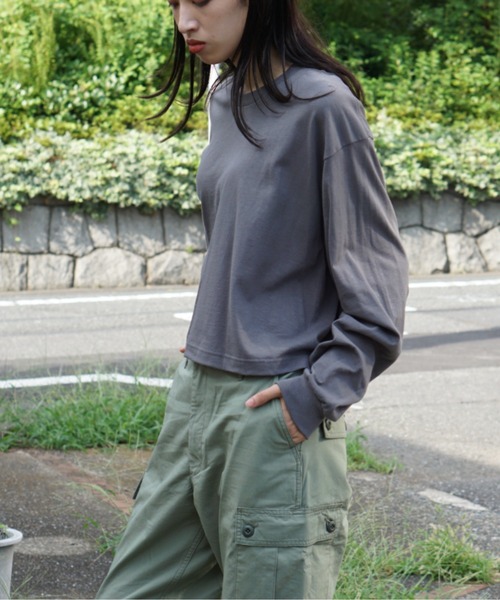 C.E.L.STORE(セルストア)の「GILDAN/ギルダン SHORT LENGTH LS TEE ショートレングスLS-Tシャツ(Tシャツ/カットソー・レディース・サンドベージュ/グリーン/オリーブ/ホワイト/ピンク系/ネイビー/チャコールグレー/ライトグレー/ブラック・LARGE)」の19枚目の写真
