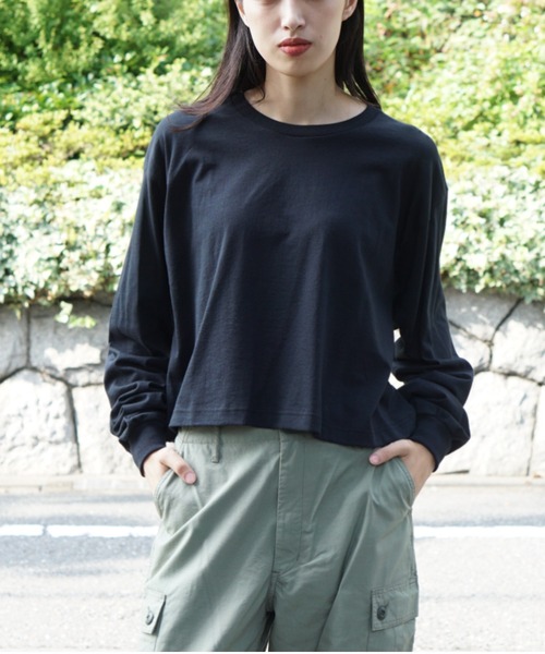 C.E.L.STORE(セルストア)の「GILDAN/ギルダン SHORT LENGTH LS TEE ショートレングスLS-Tシャツ(Tシャツ/カットソー・レディース・サンドベージュ/グリーン/オリーブ/ホワイト/ピンク系/ネイビー/チャコールグレー/ライトグレー/ブラック・LARGE)」の15枚目の写真
